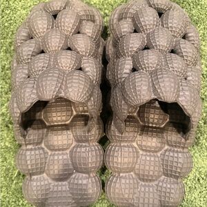 Black Bubble slides